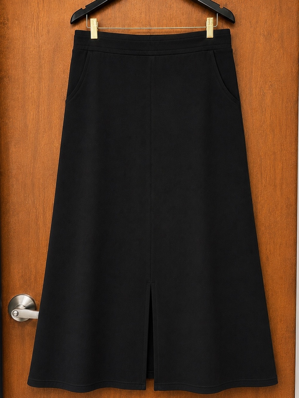 Peace Love World Pull On Skirt with Center Front Vent size Large New A720524